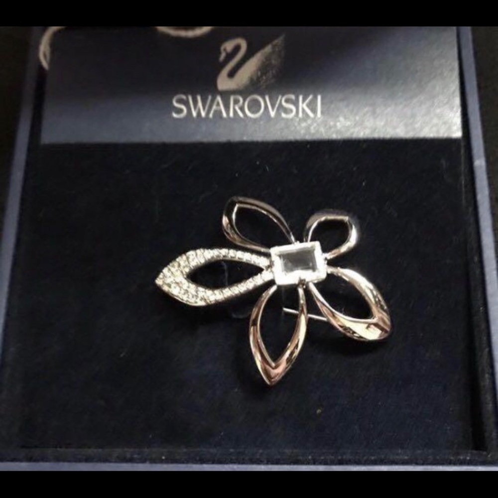 SOLD-BN Swarovski Brooch - Picture 1 of 1
